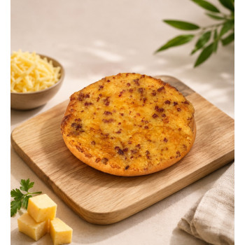 Лепешка с сыром и колбасой (в индивидуальной упаковке)